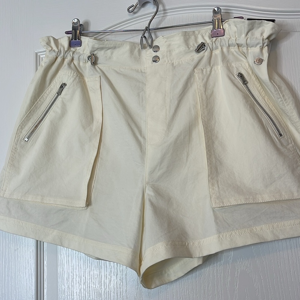 Calia by Carrie Underwood High Rise Paperbag Shorts Pale Yellow Large